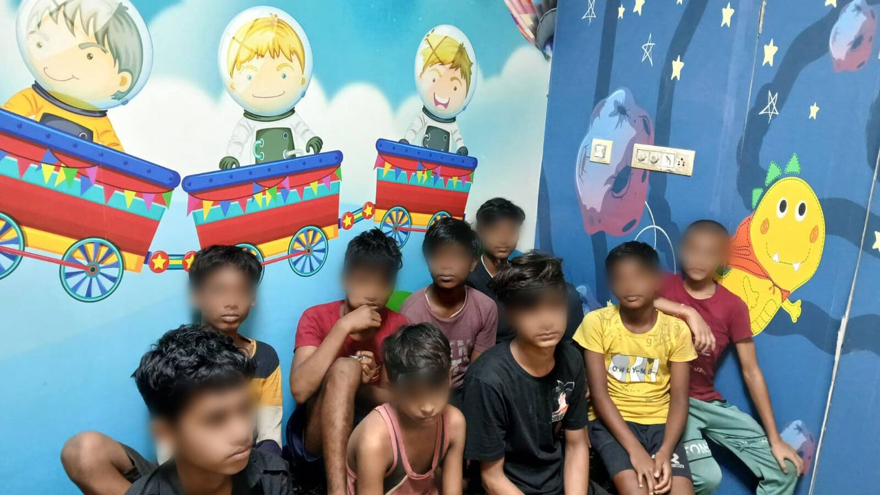 Signal 2025 09 16 183942 Blurred jpg 202509 WEB Nine Minors Freed From Restaurants Full Use