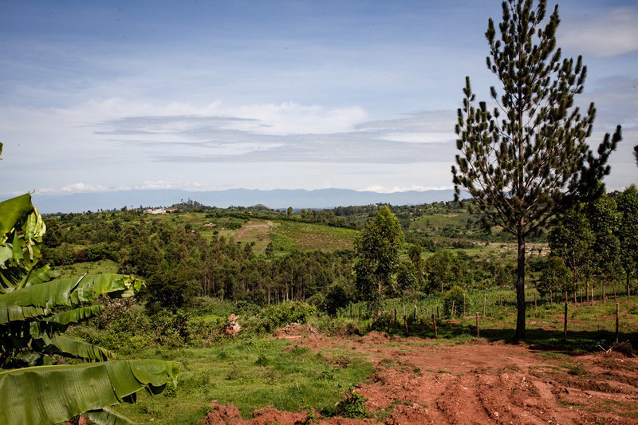 IMG 1763 jpg2020 08 UGA Fort Portal Landscapes 2018 05 UGA Fort Portal Landscapes Approved for Full Use