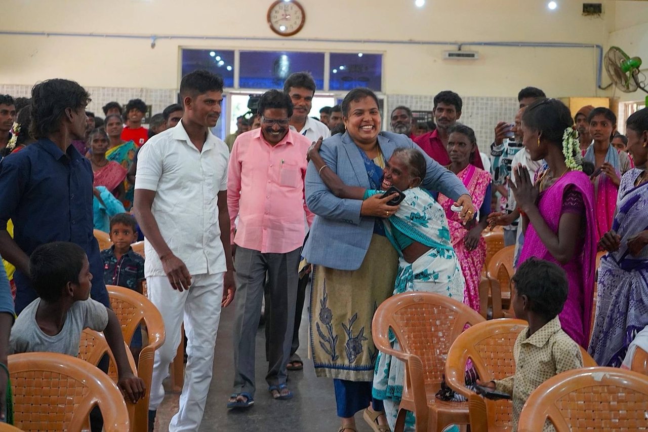 Survivor Hugs DLSA Sec jpg 202608 TAN Joyful Moment Shows Survivors Trust in Local Govt Full Use